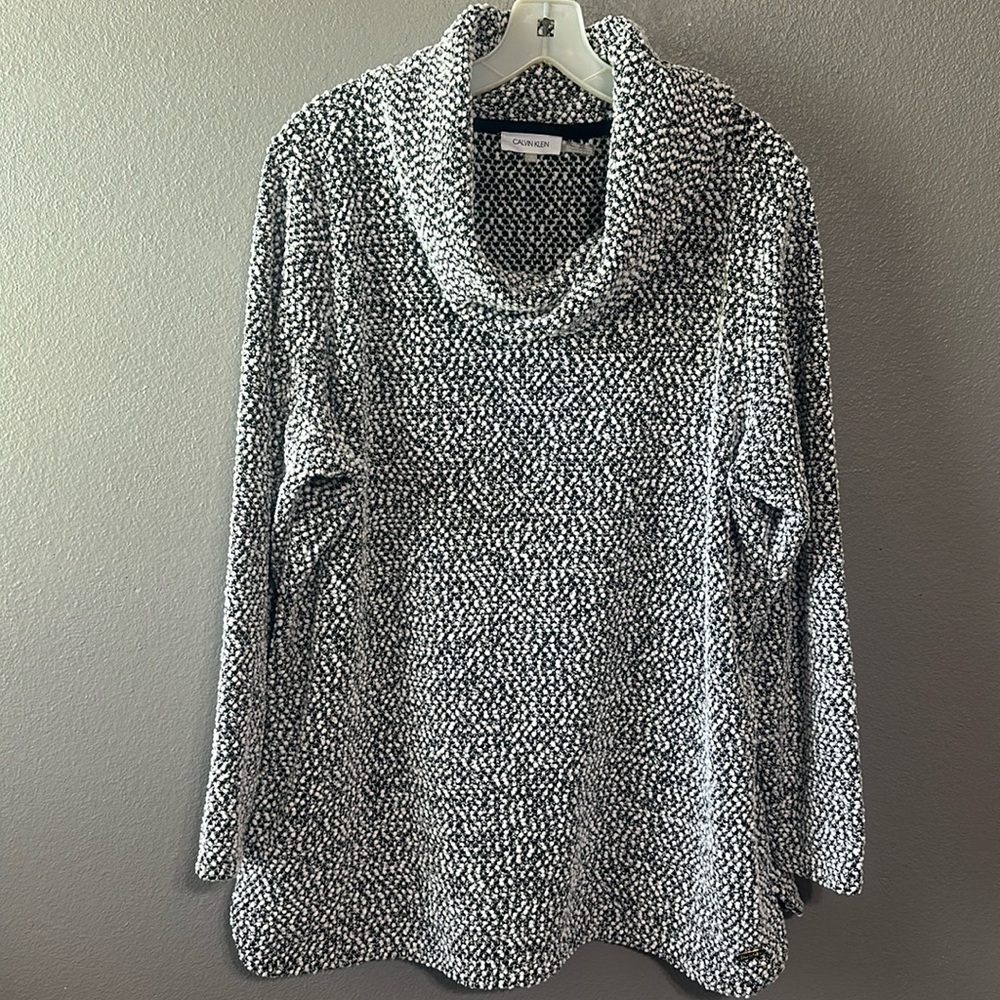 Calvin Klein Brand Women’s Size 1X Sweater